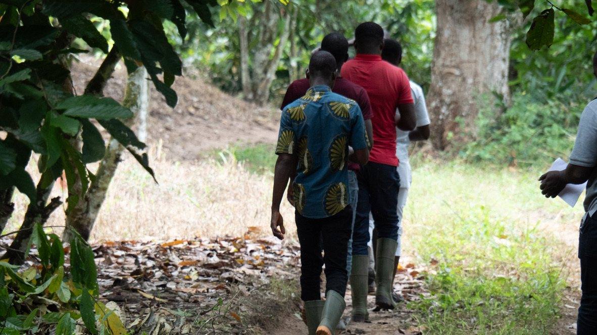 Abeya agent walking to a farm